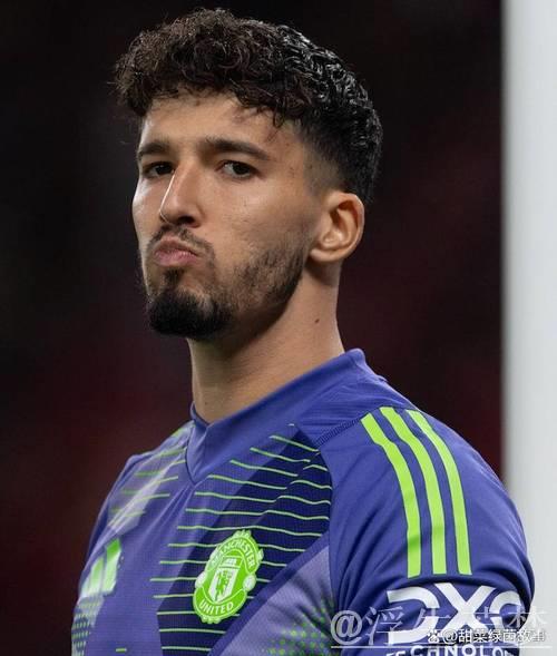 阿莫林建议曼联更换门将,5候选人曝光!签奥纳纳不如续约德赫亚 阿莫林建议曼联更换门将,5候选人曝光!签奥纳纳不如续约德赫亚