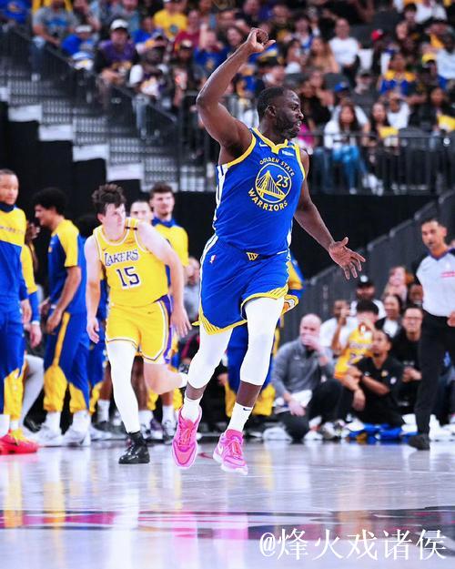 库里21分力压亚历山大52分 勇士击败雷霆豪取2连胜